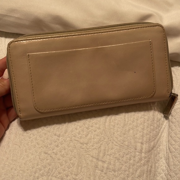 Hobo cream leather wallet - Picture 3 of 3
